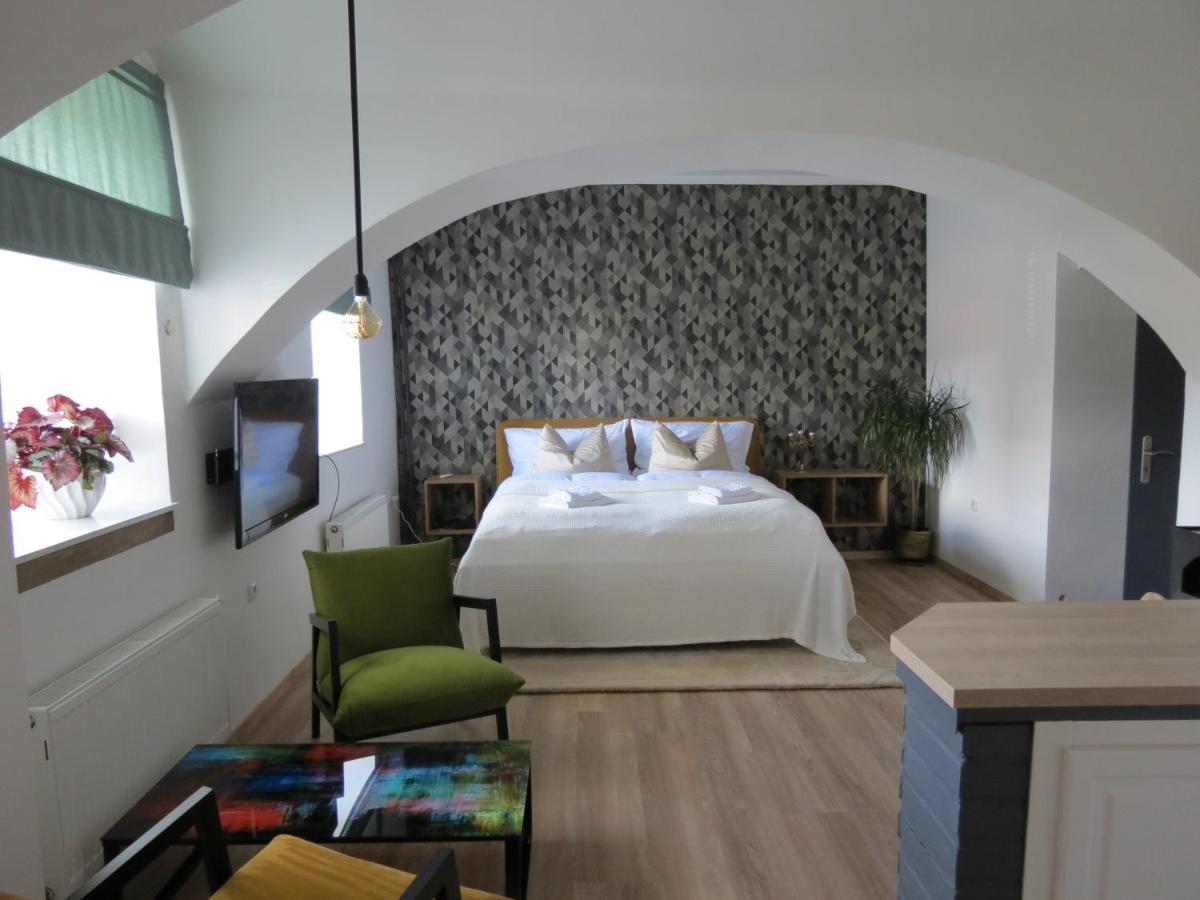 Apartman Pod Synagogou Humpolec Bagian luar foto